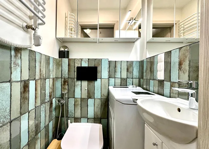 Evergreen House Apartment *